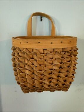 Vintage Curly Splint Woven Wall Basket Cottagecore Coastal Boho